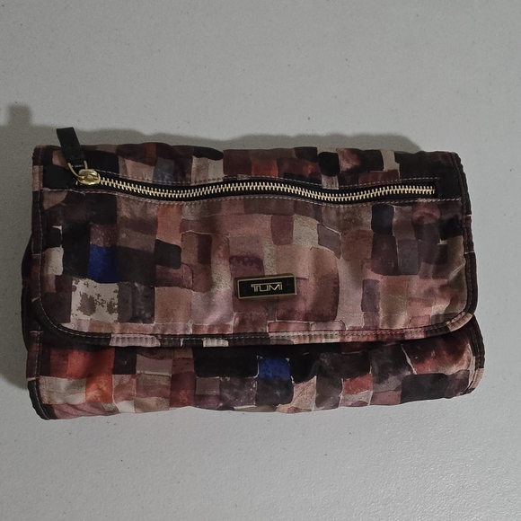 Tumi Voyageur Cosmetic Travel Hanging Toiletry Bag - Picture 1 of 12